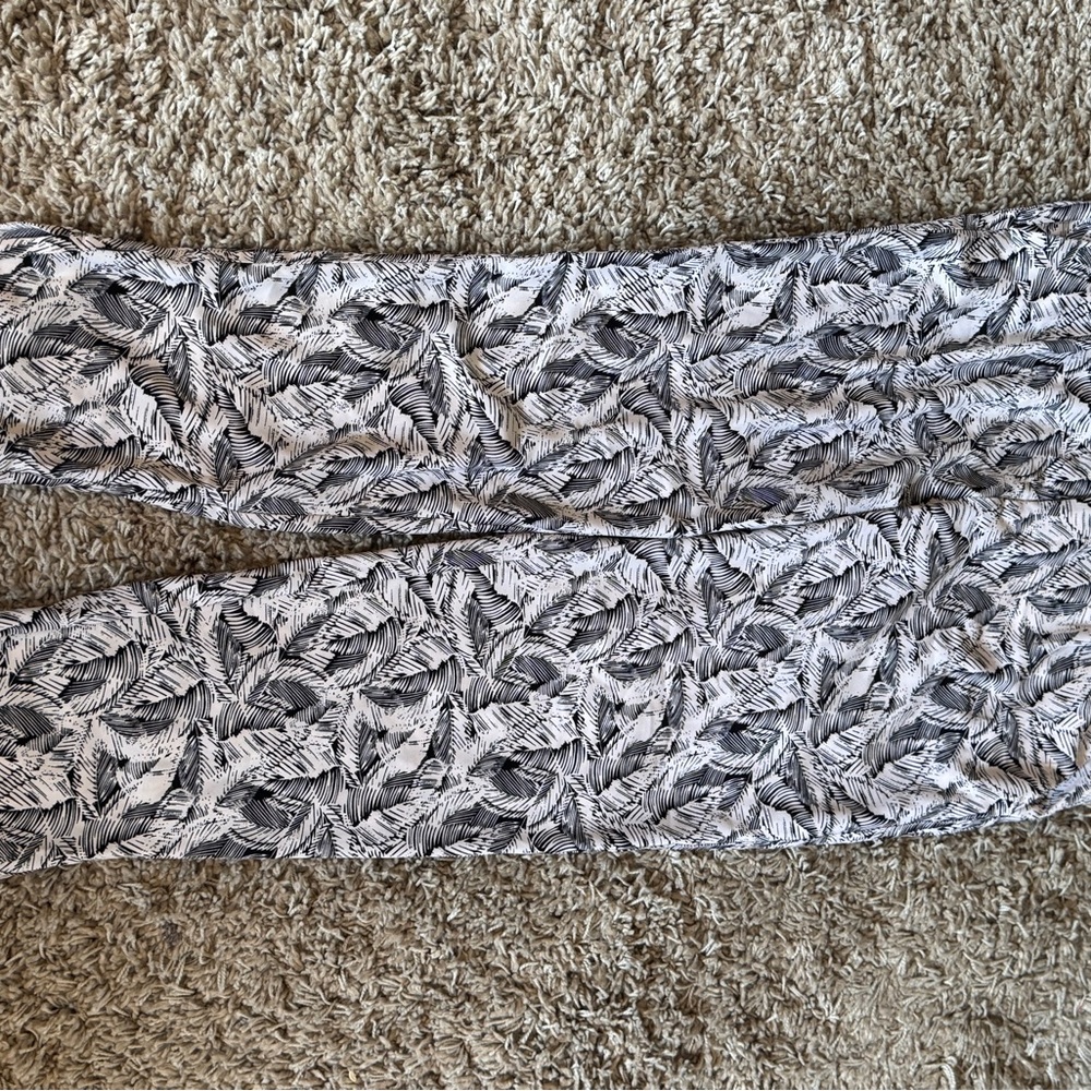 Banana Republic Monochrome Leaf Print Trousers